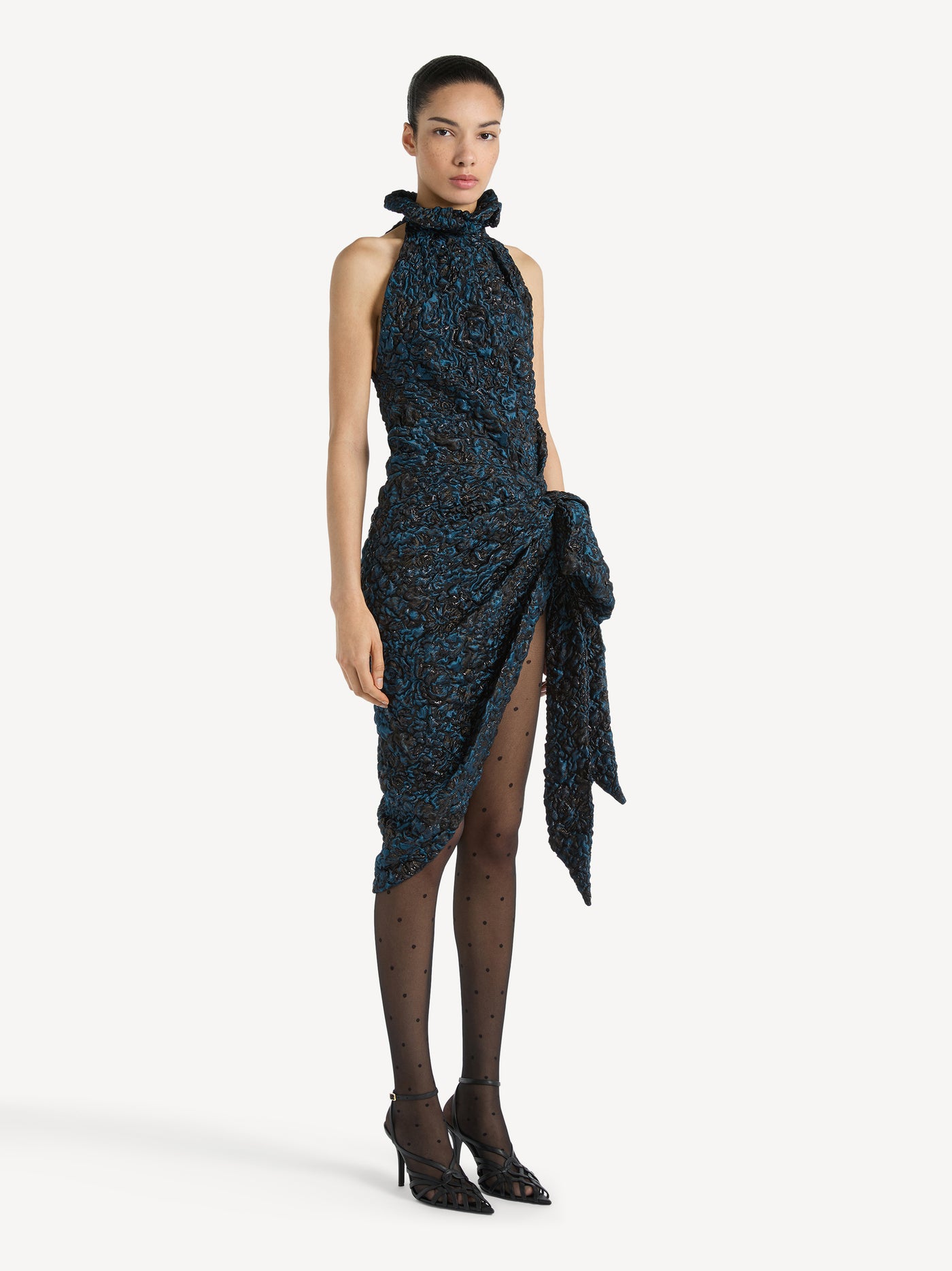 Drapiertes Kleid aus Cloqué-Jacquard