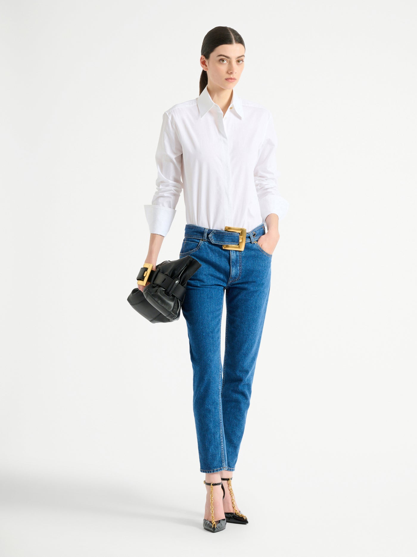 Jeans mit Gürtel