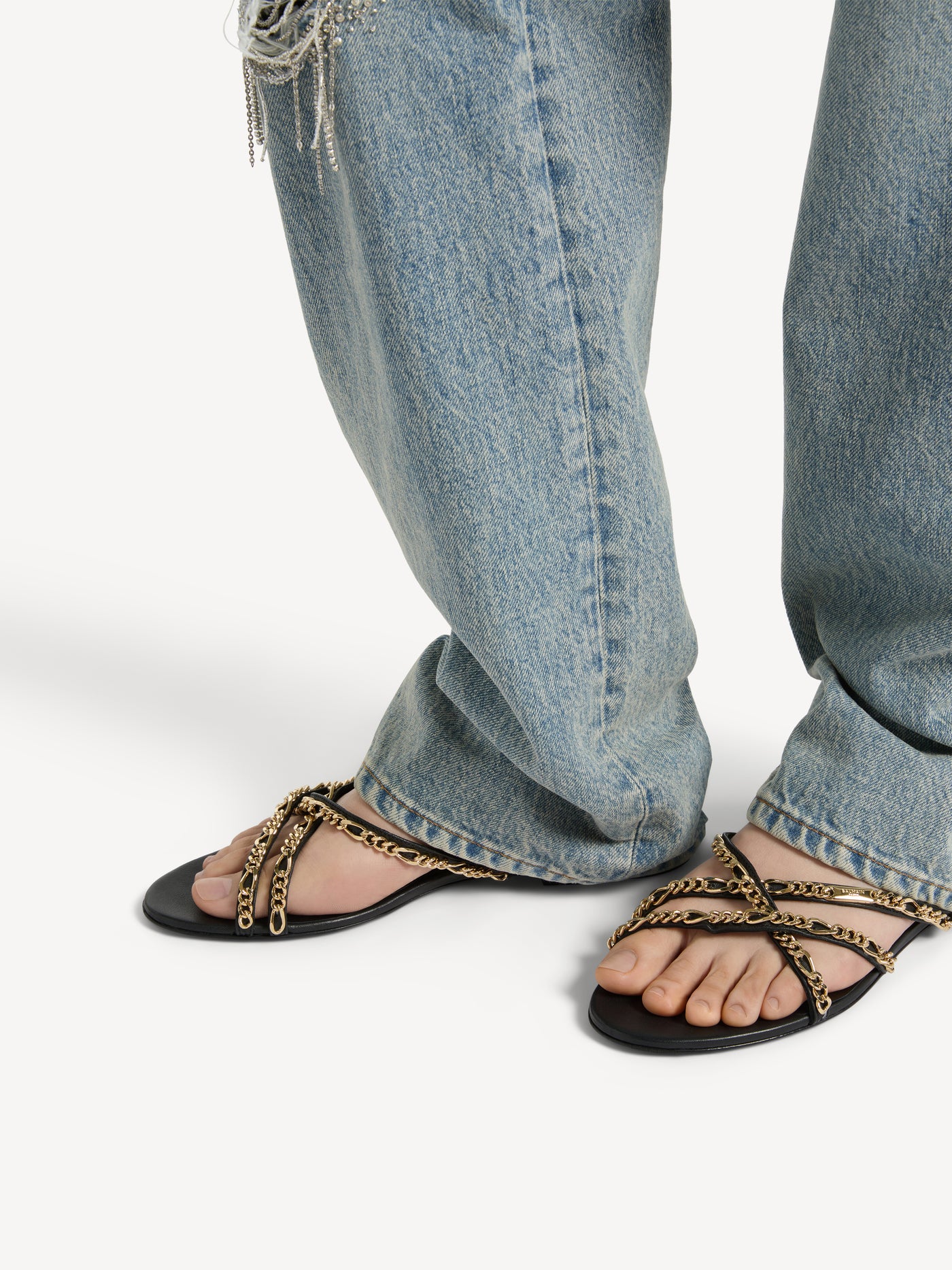 Smooth leather mules with chains