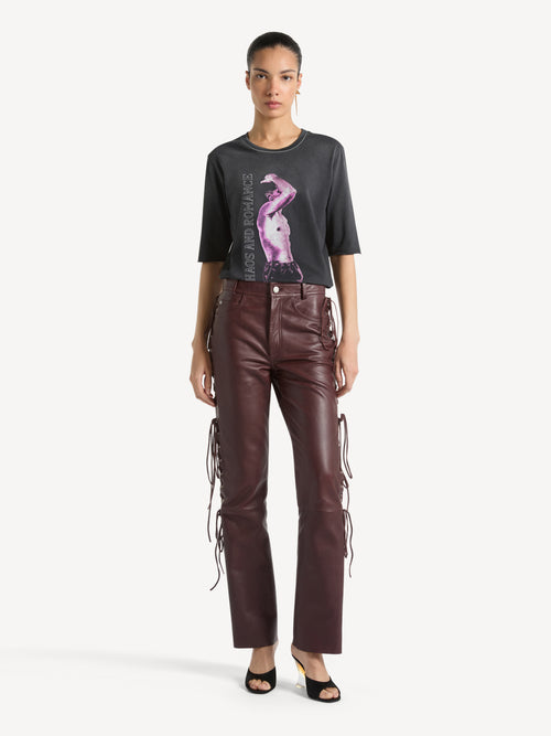 T-shirt with Chaos & Romance print
