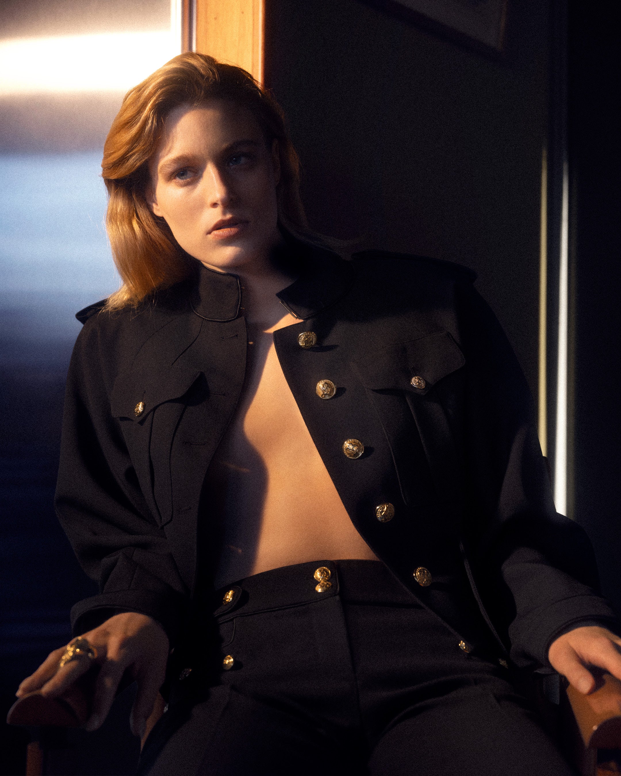 Balmain.com | バルマン公式ウェブサイト | デザイナー ウェア、バッグ