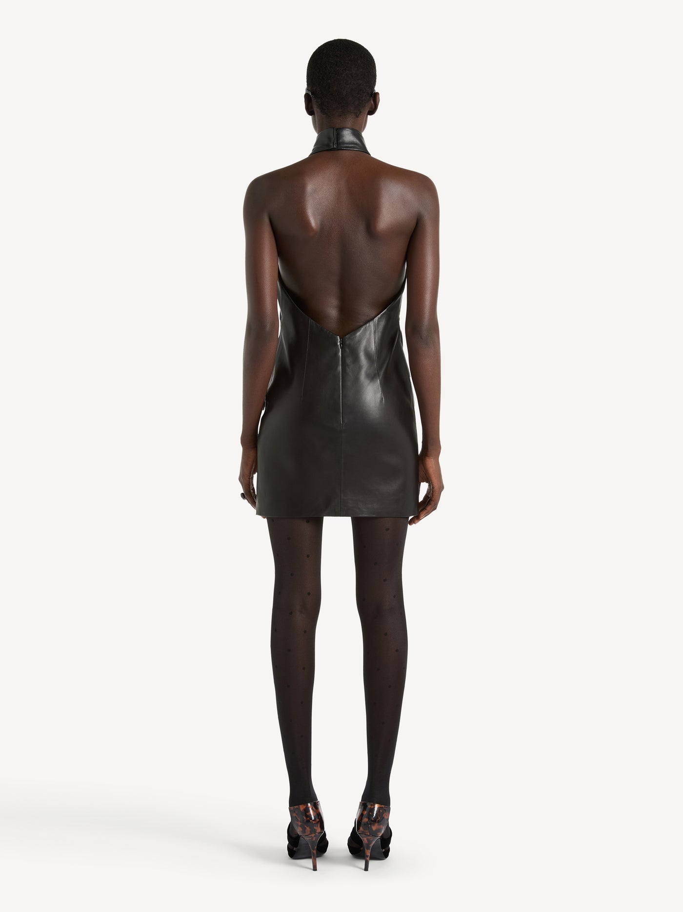 Rückenfreies Kleid aus Lammleder