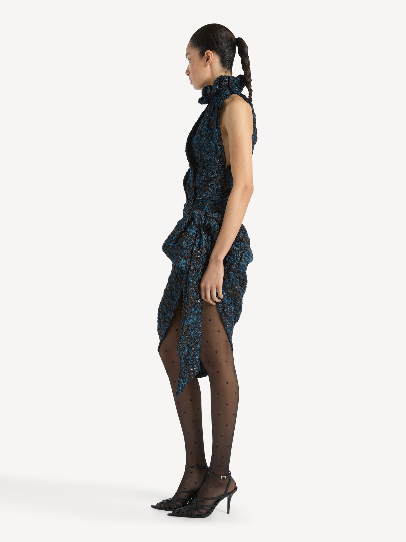 Drapiertes Kleid aus Cloqué-Jacquard