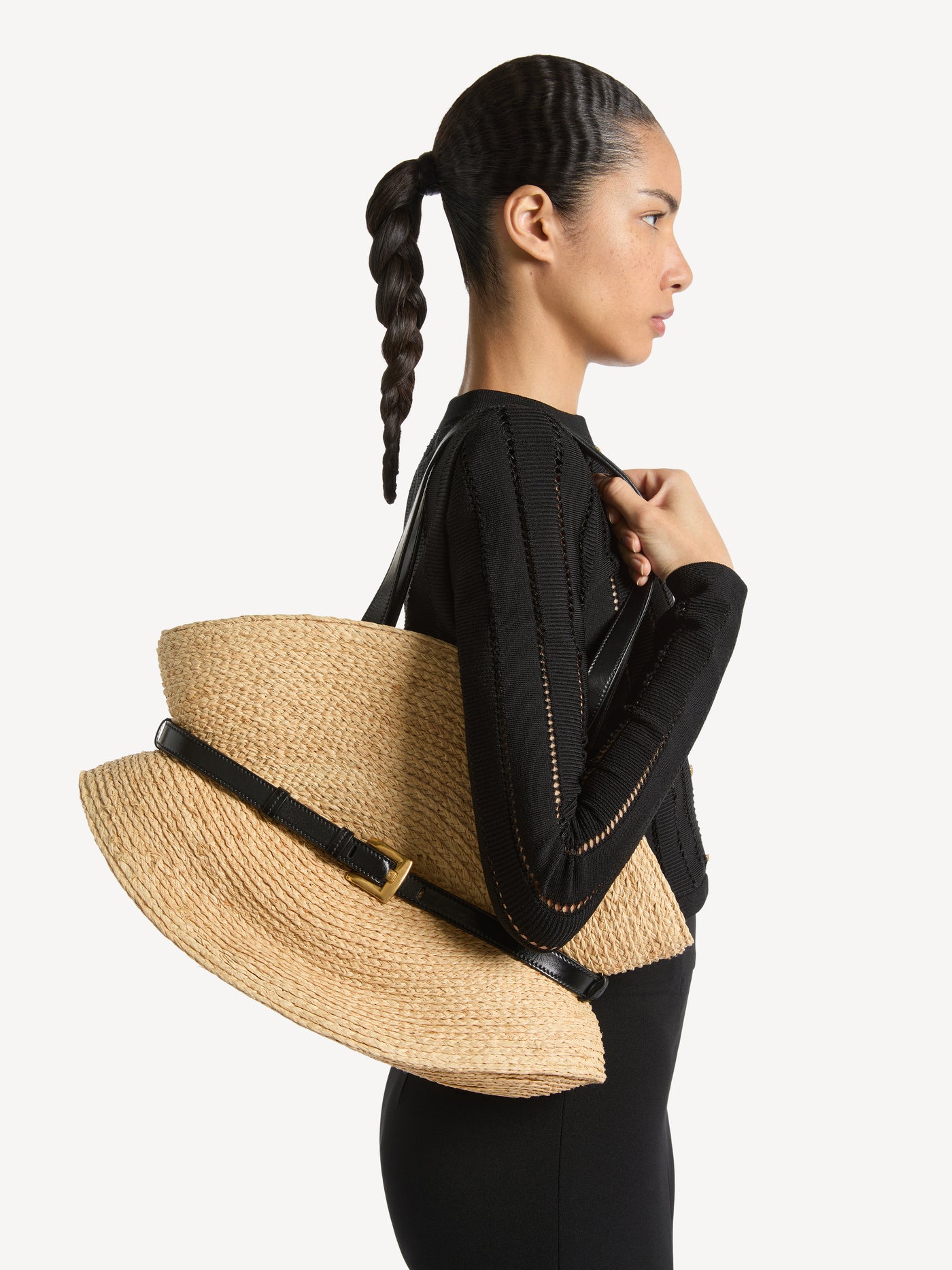 Shuffle Medium bag in raffia