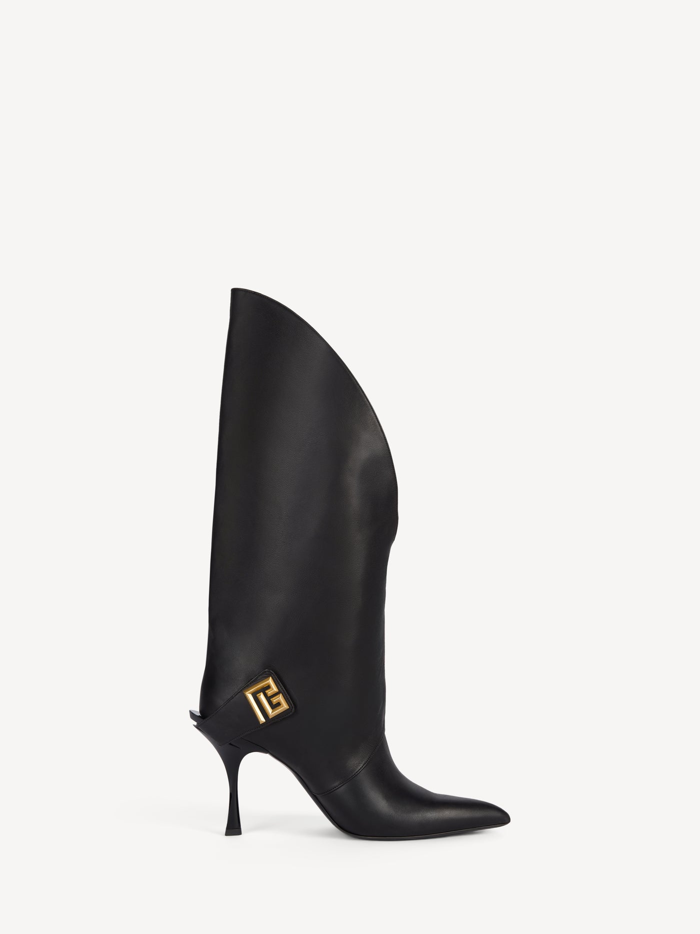 Twist heeled leather boots