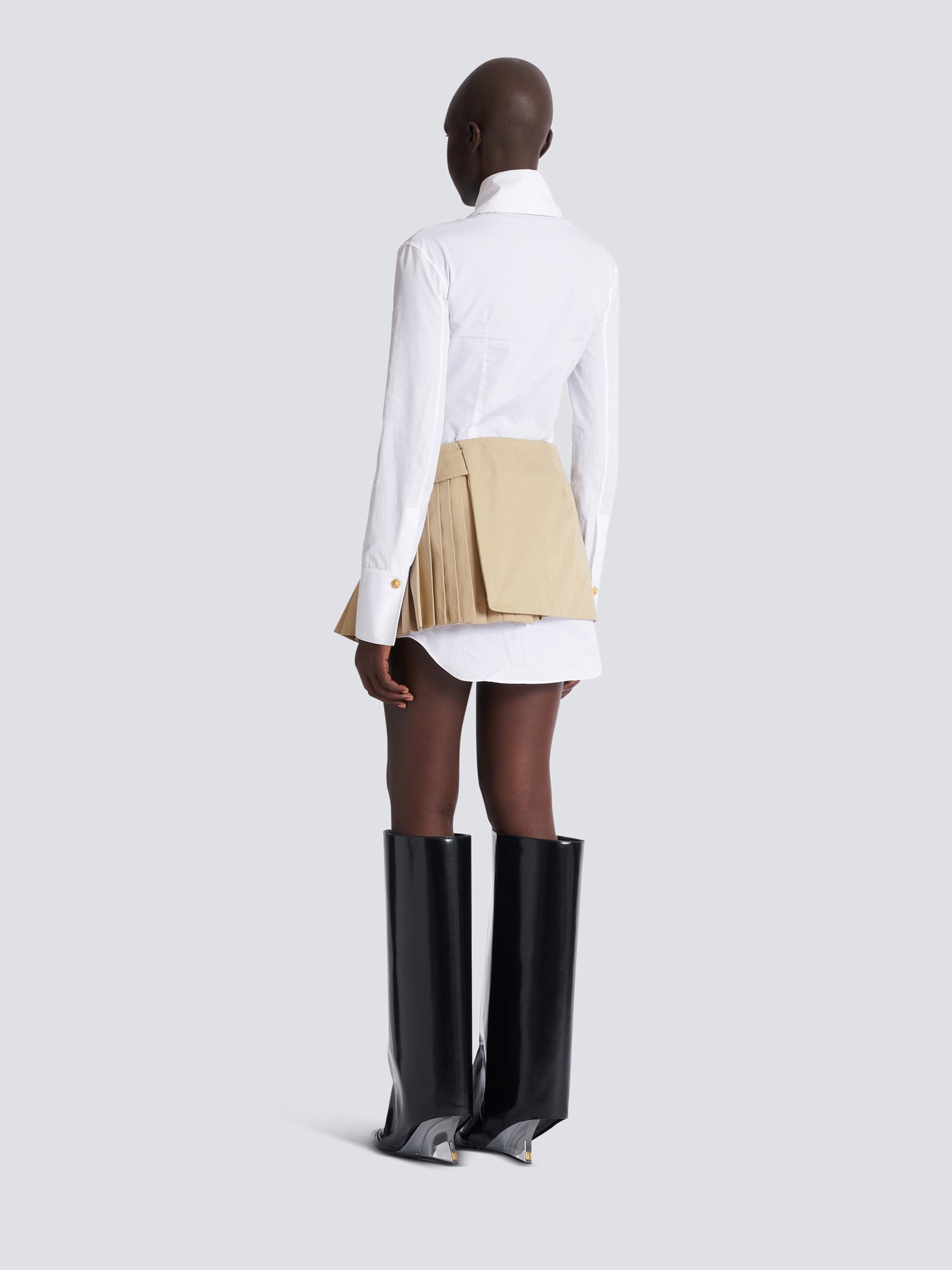 Short gabardine skirt with belt detail