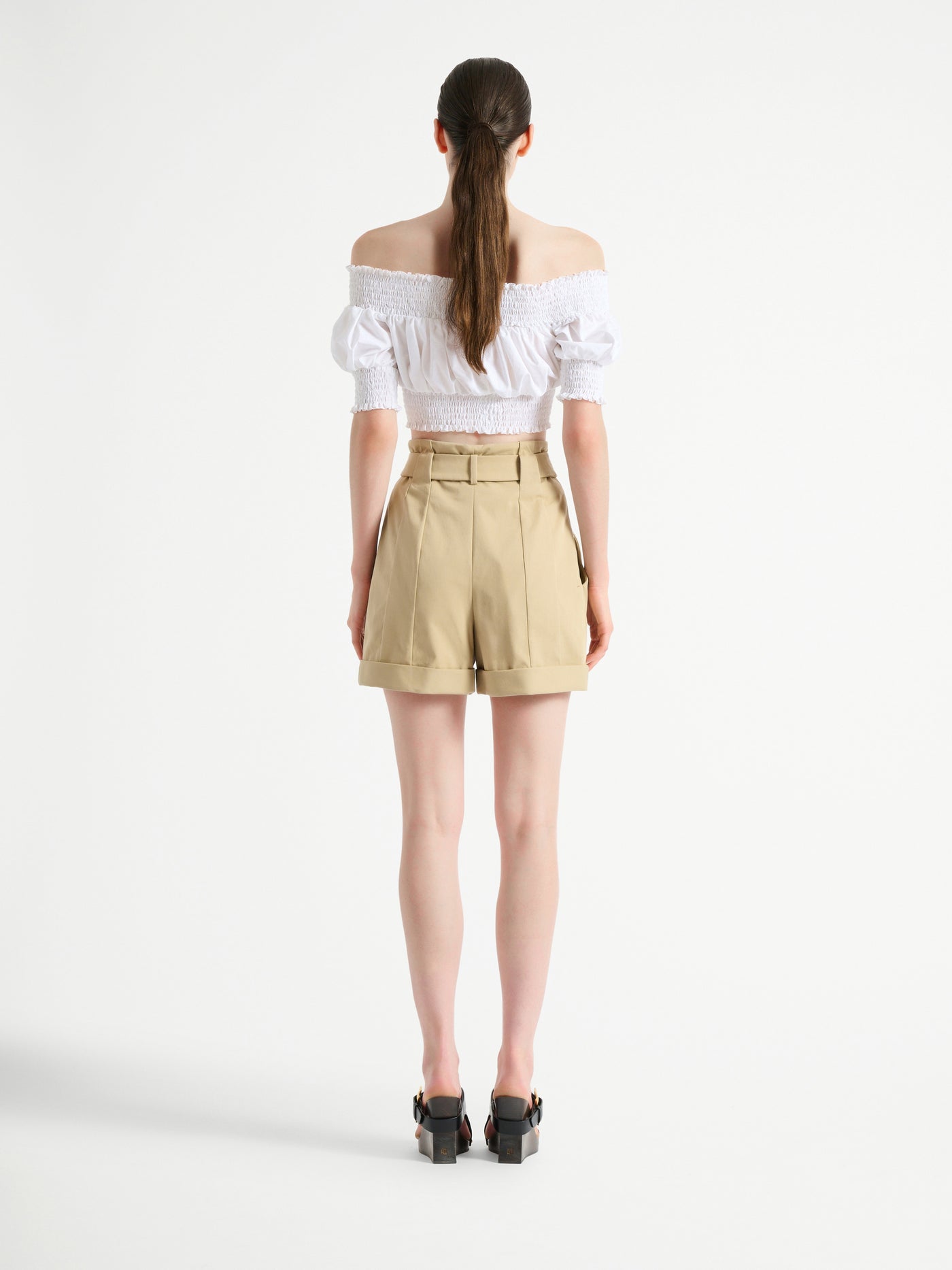Short en gabardine de coton ceinturé