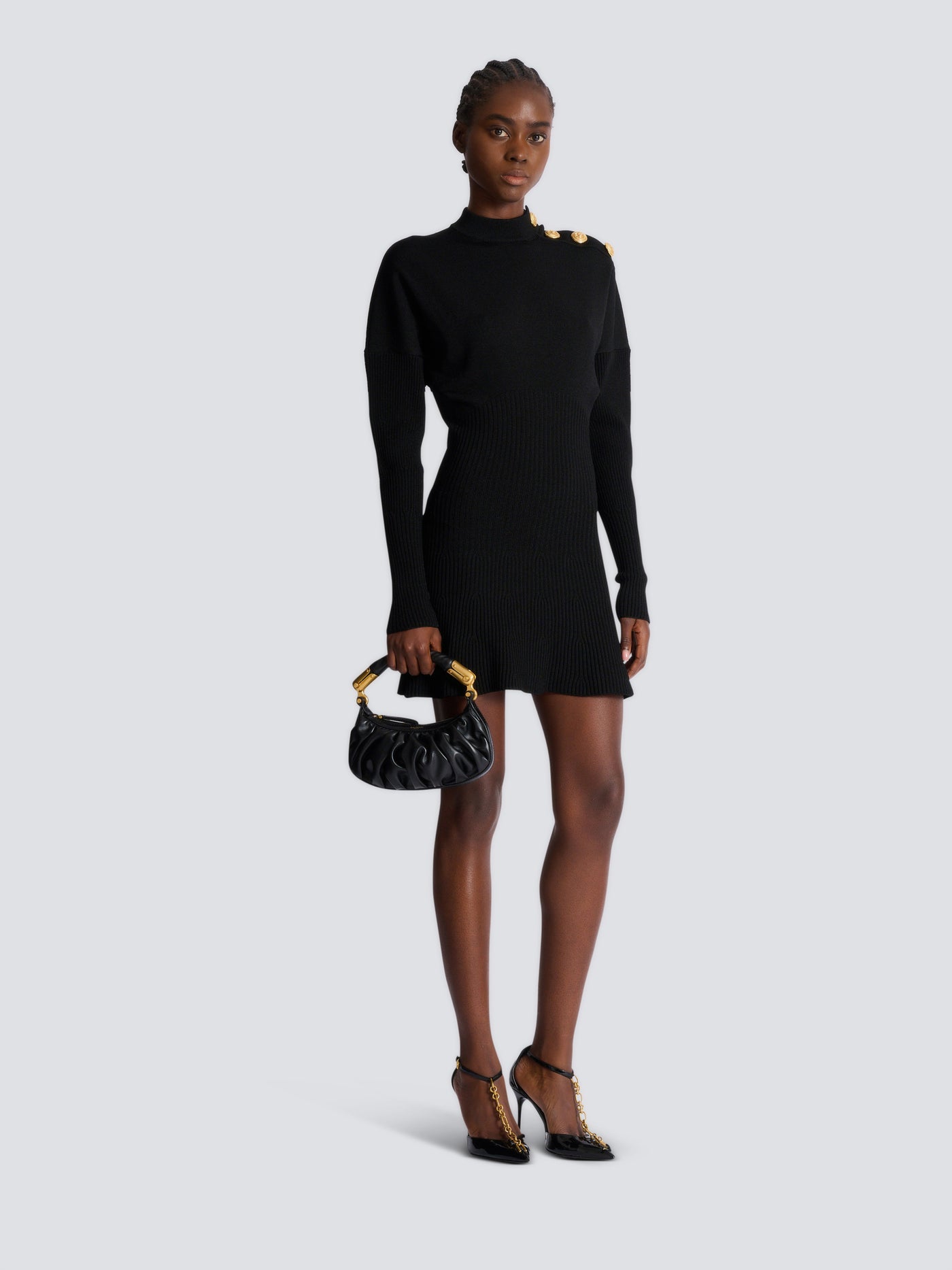 Robe courte en maille évasée