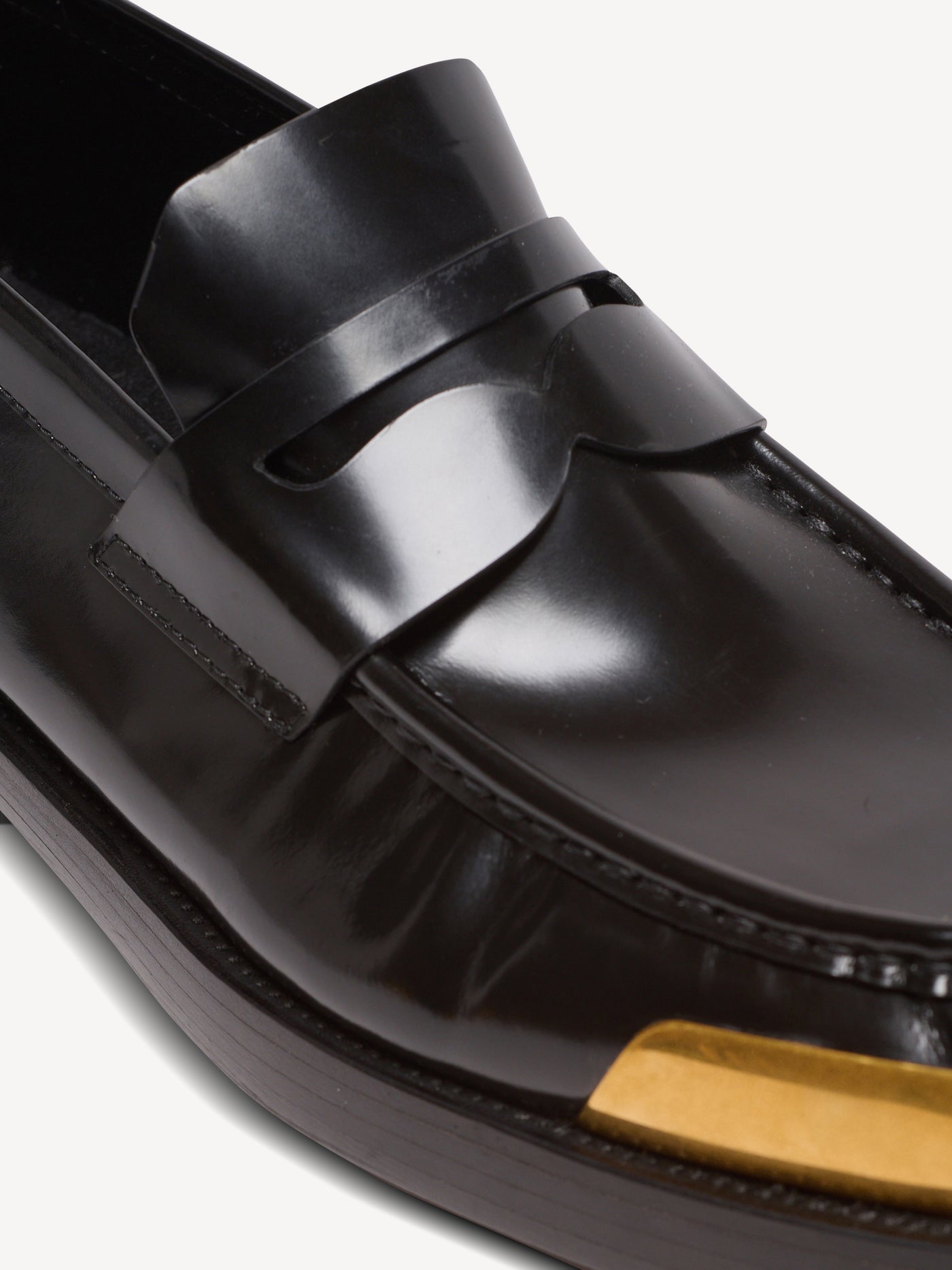 Square-toe glazed leather loafers