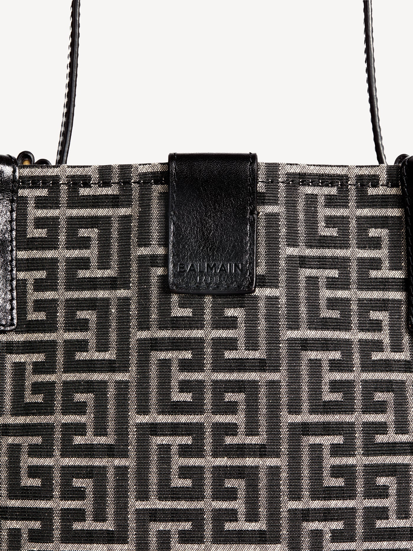 Release Bucket bag in jacquard and calfskin