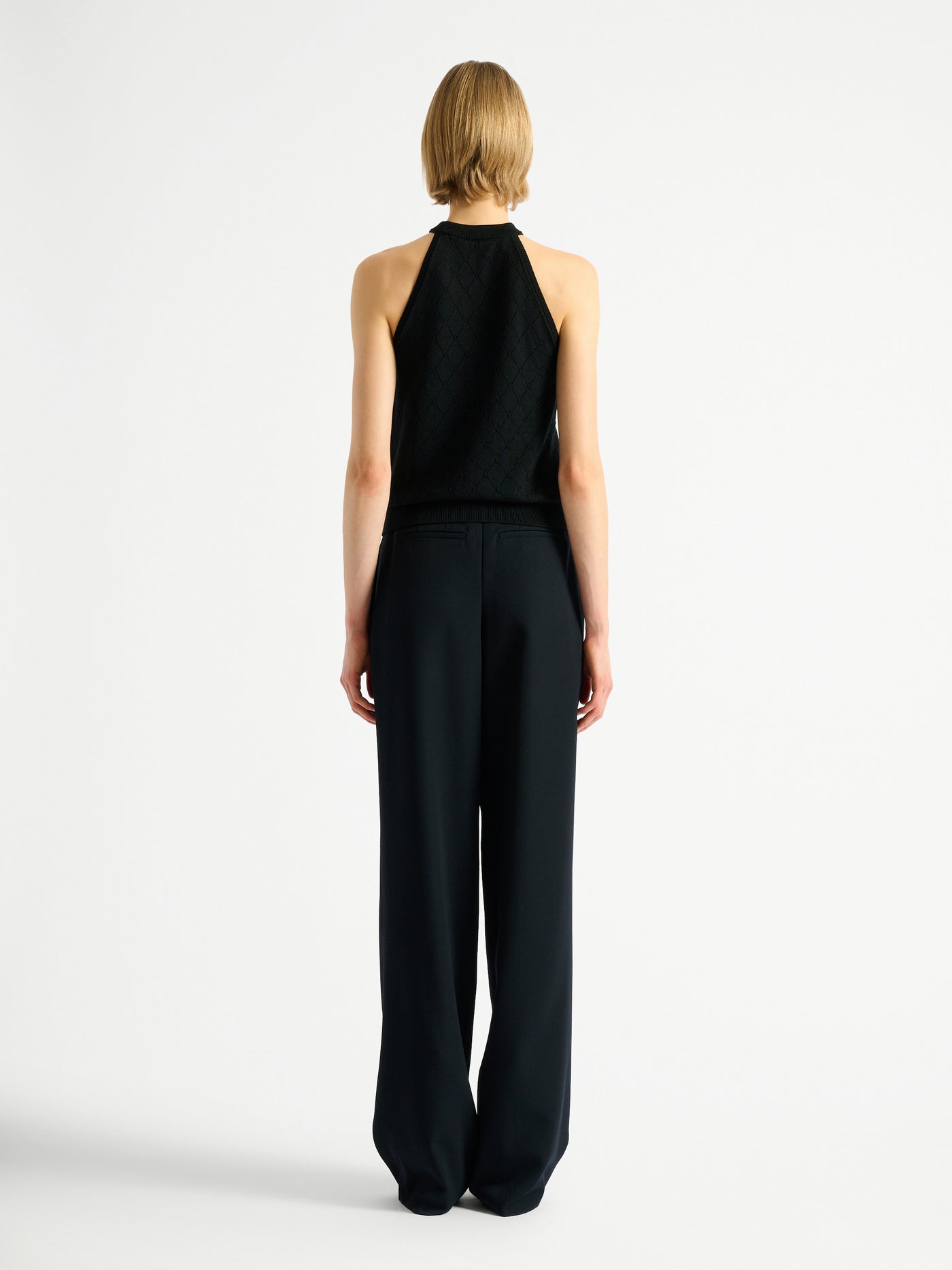 Sleeveless knit top