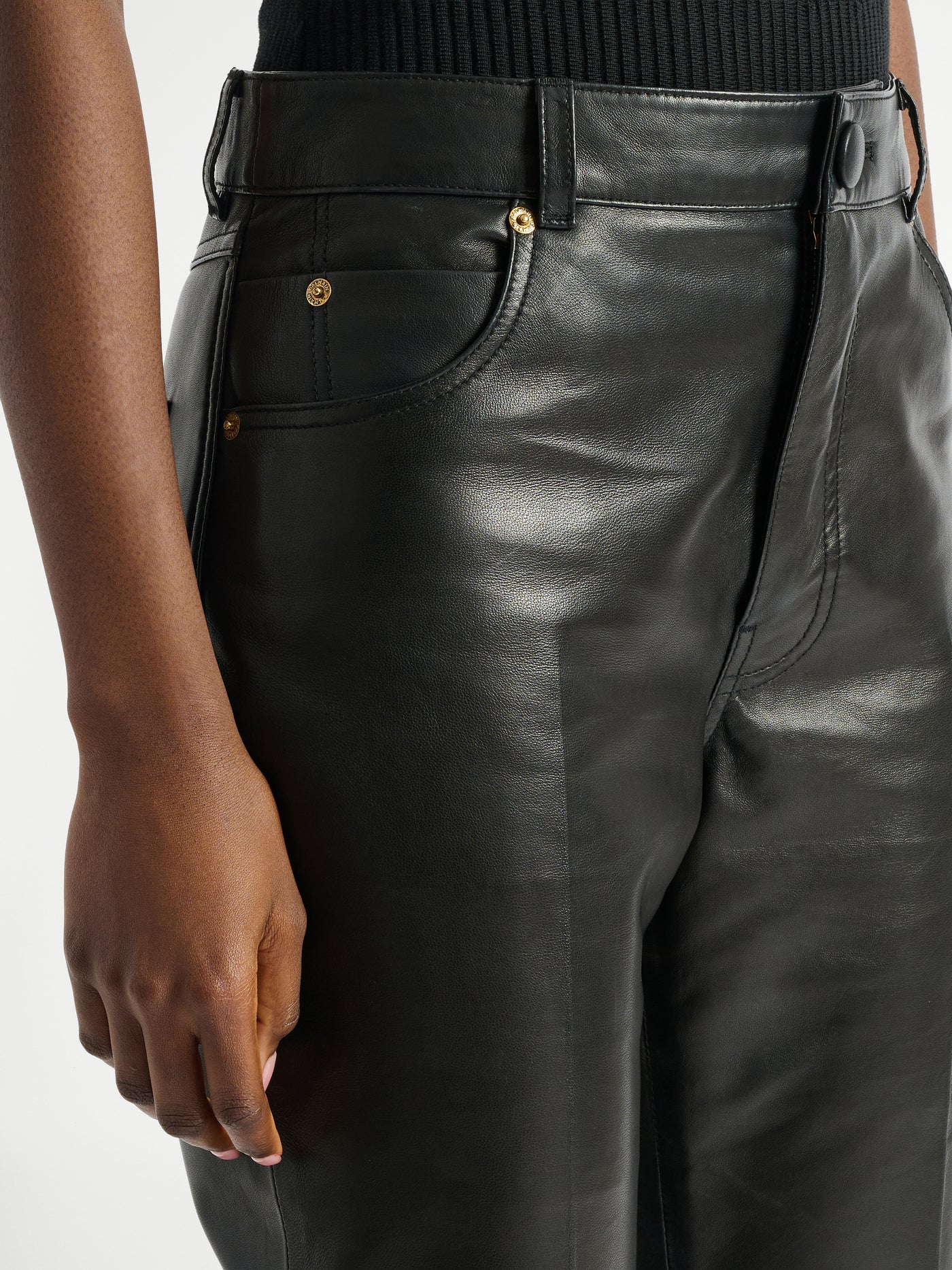 Pantalon taille haute en cuir
