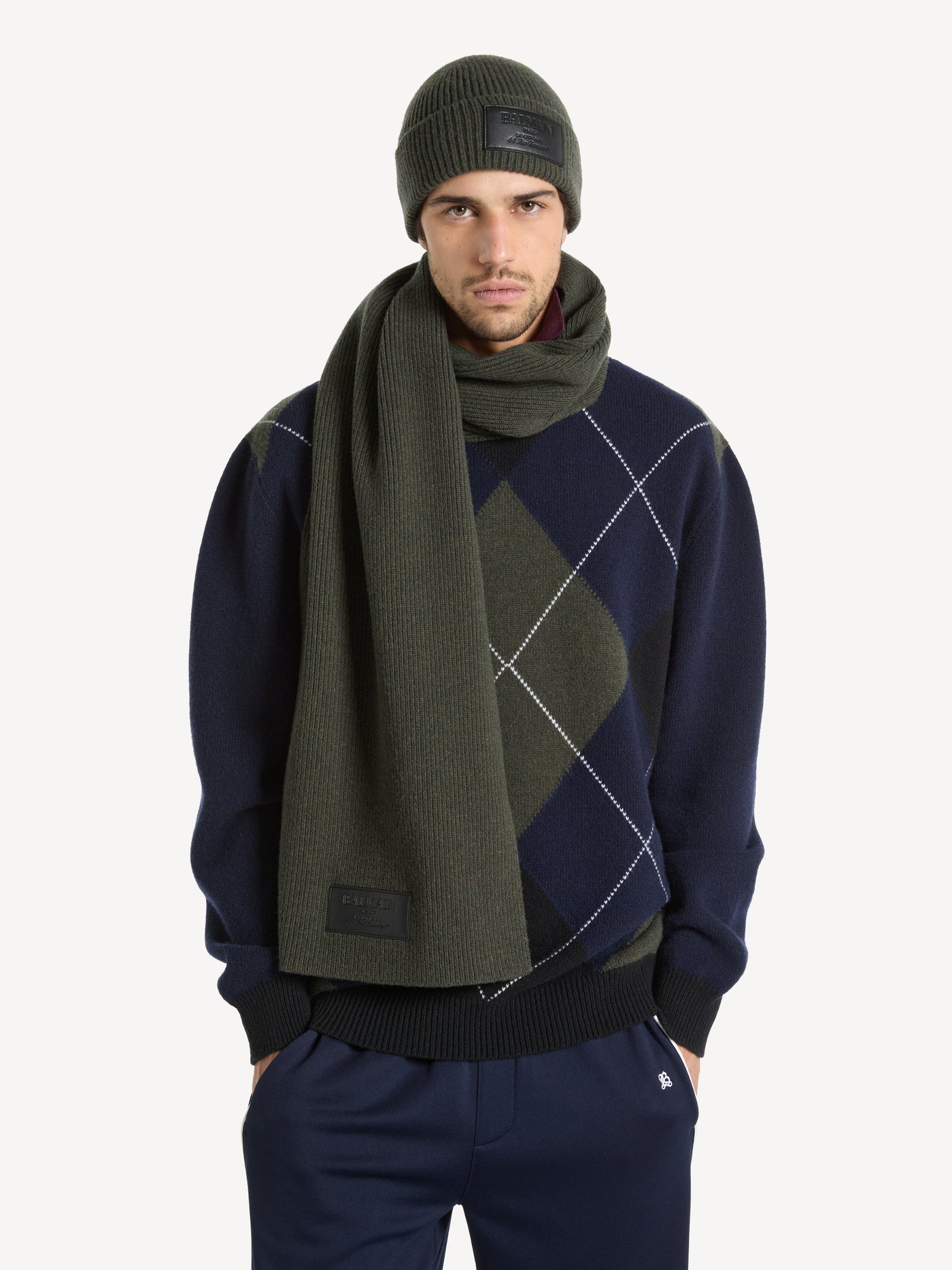 가죽 Balmain Vintage 라벨 장식 울 스카프