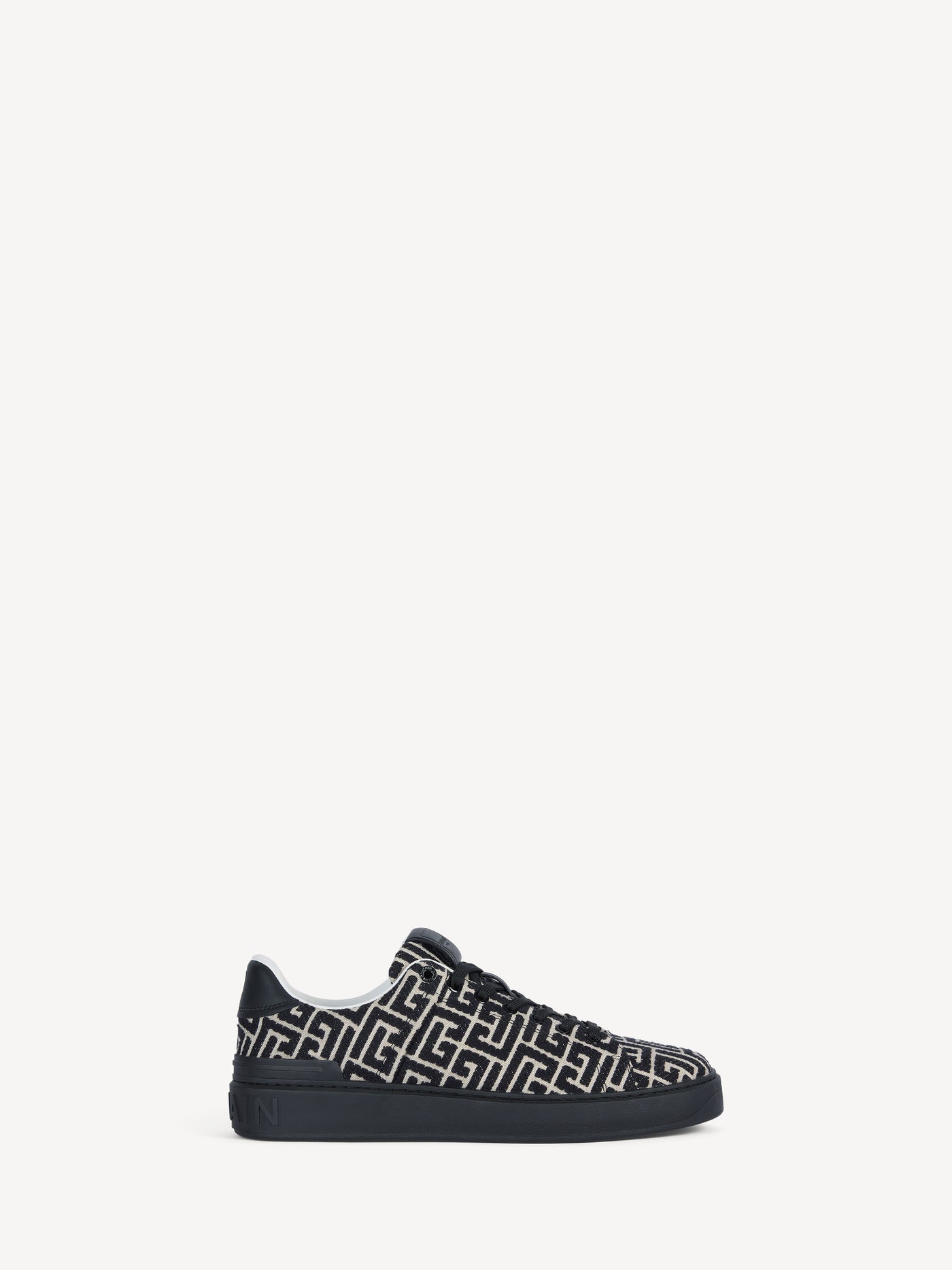 B-Court Sneakers aus Leder und Monogramm-Jacquard