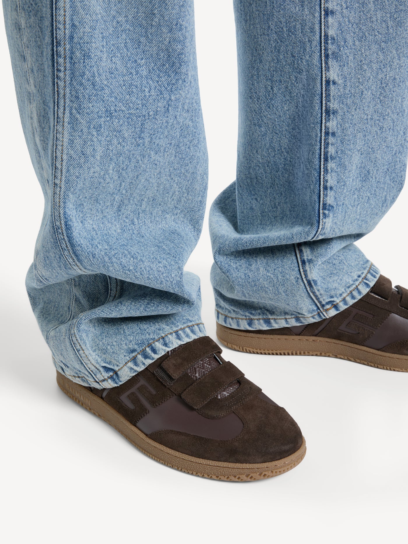 Balmain Swan Sneakers aus Glattleder und Wildleder
