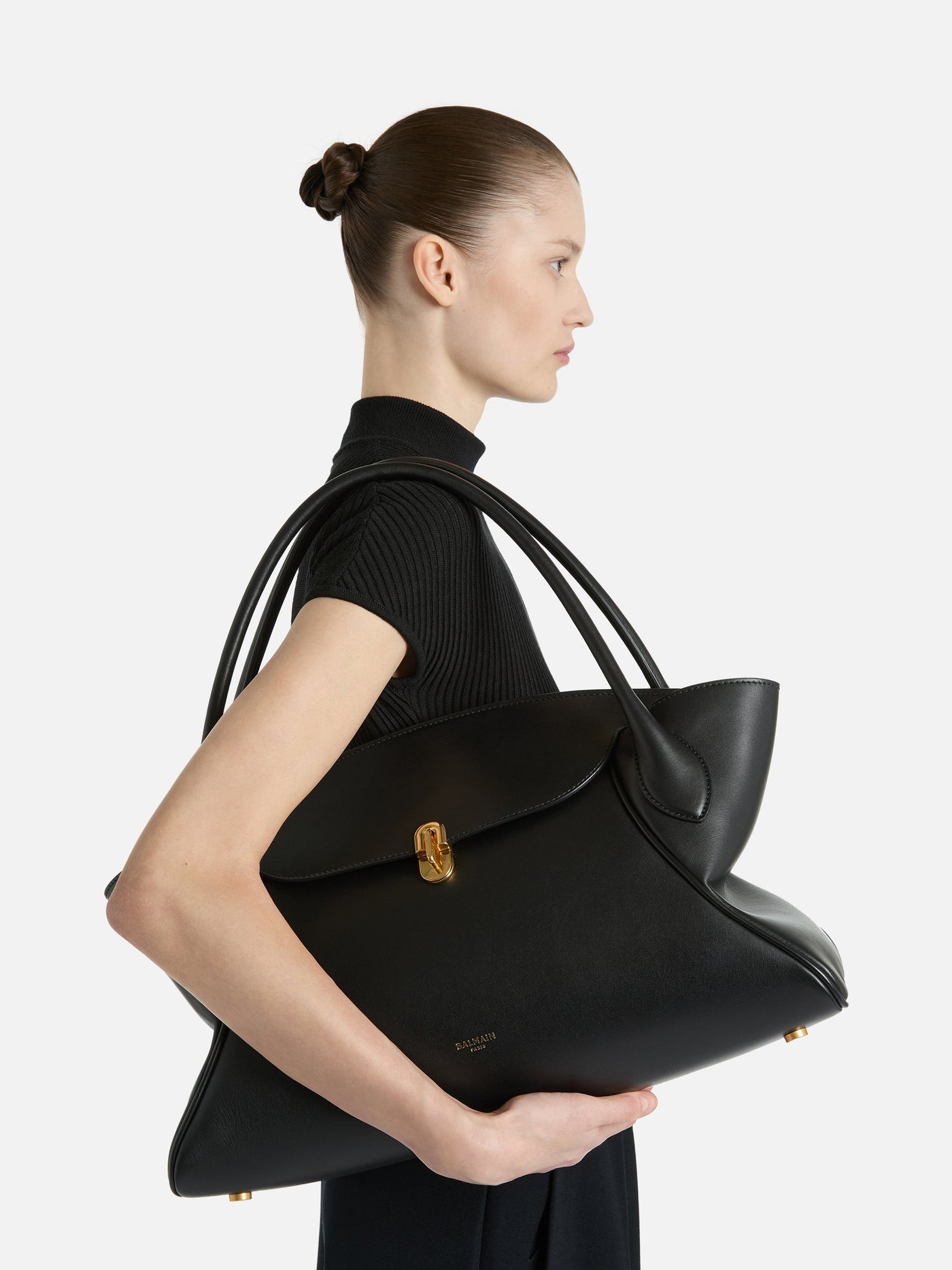 Mittelgroße Pulse Day Tasche aus Glattleder