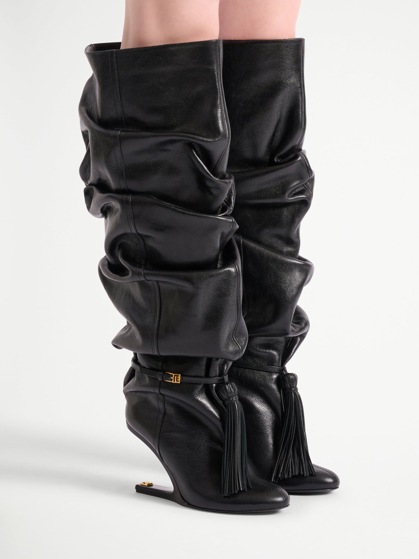 Botas mosqueteras No Wedge con pompón de piel texturizada