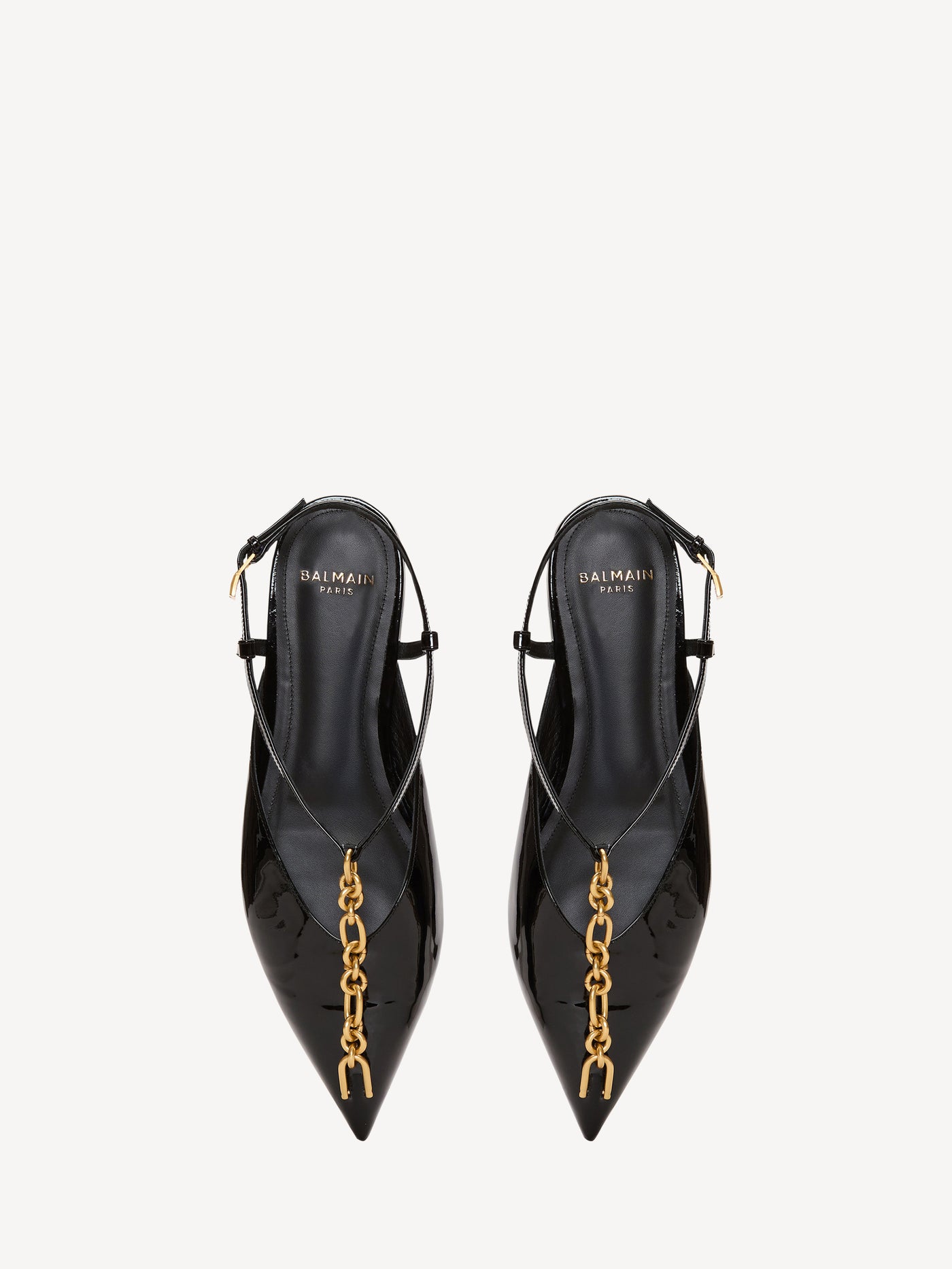 Sync chain sandals in patent leather