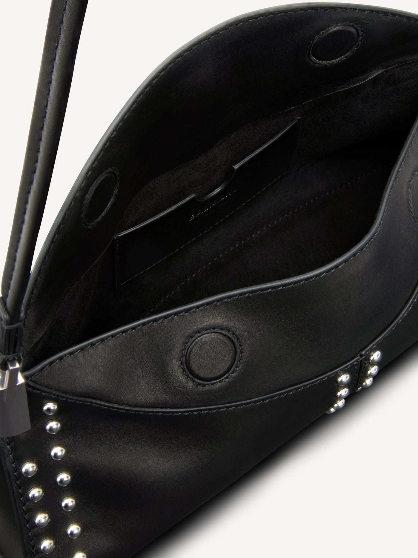 Bolso 64-83 Small de piel lisa con tachuelas