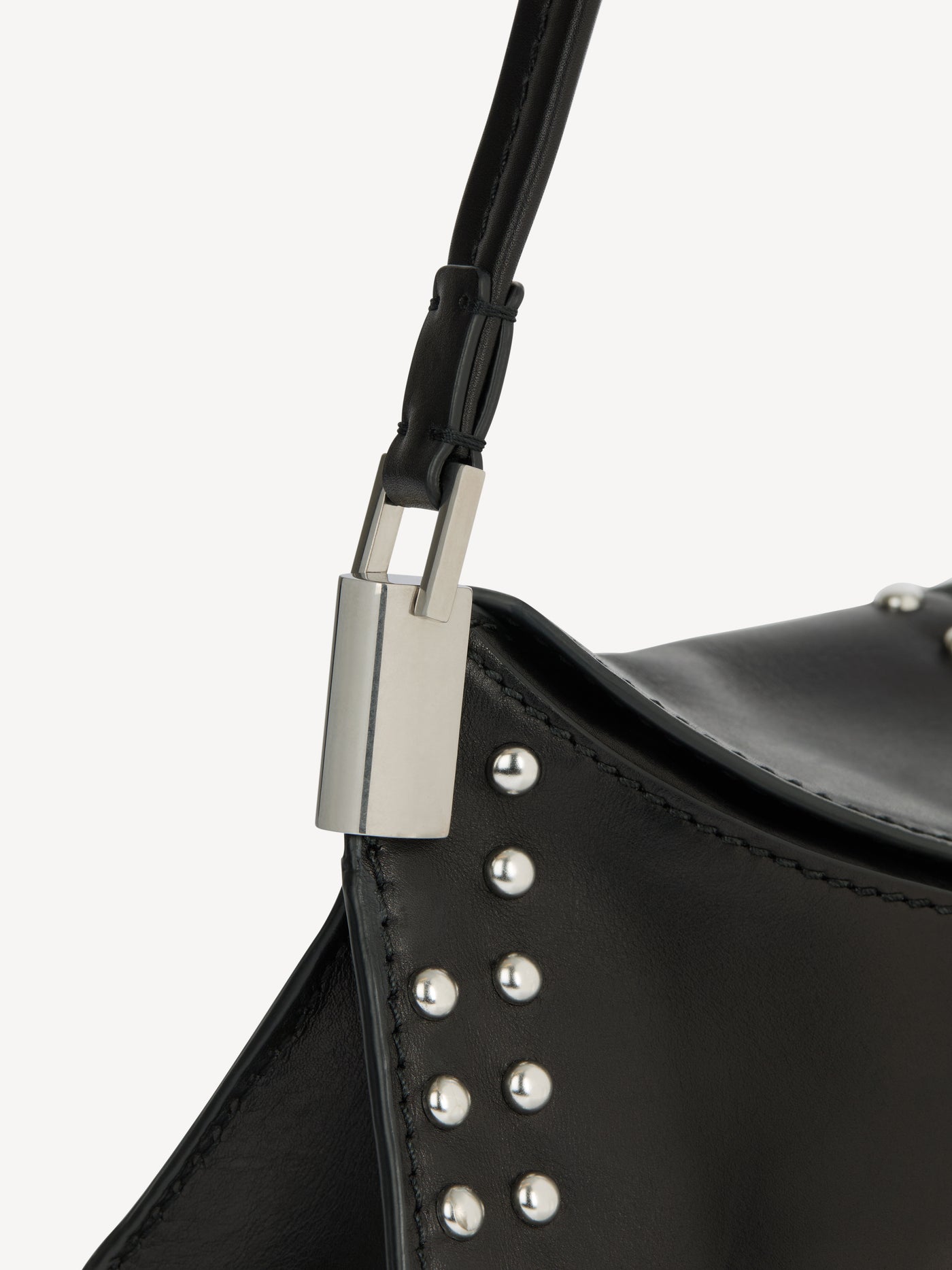 Bolso 64-83 Small de piel lisa con tachuelas