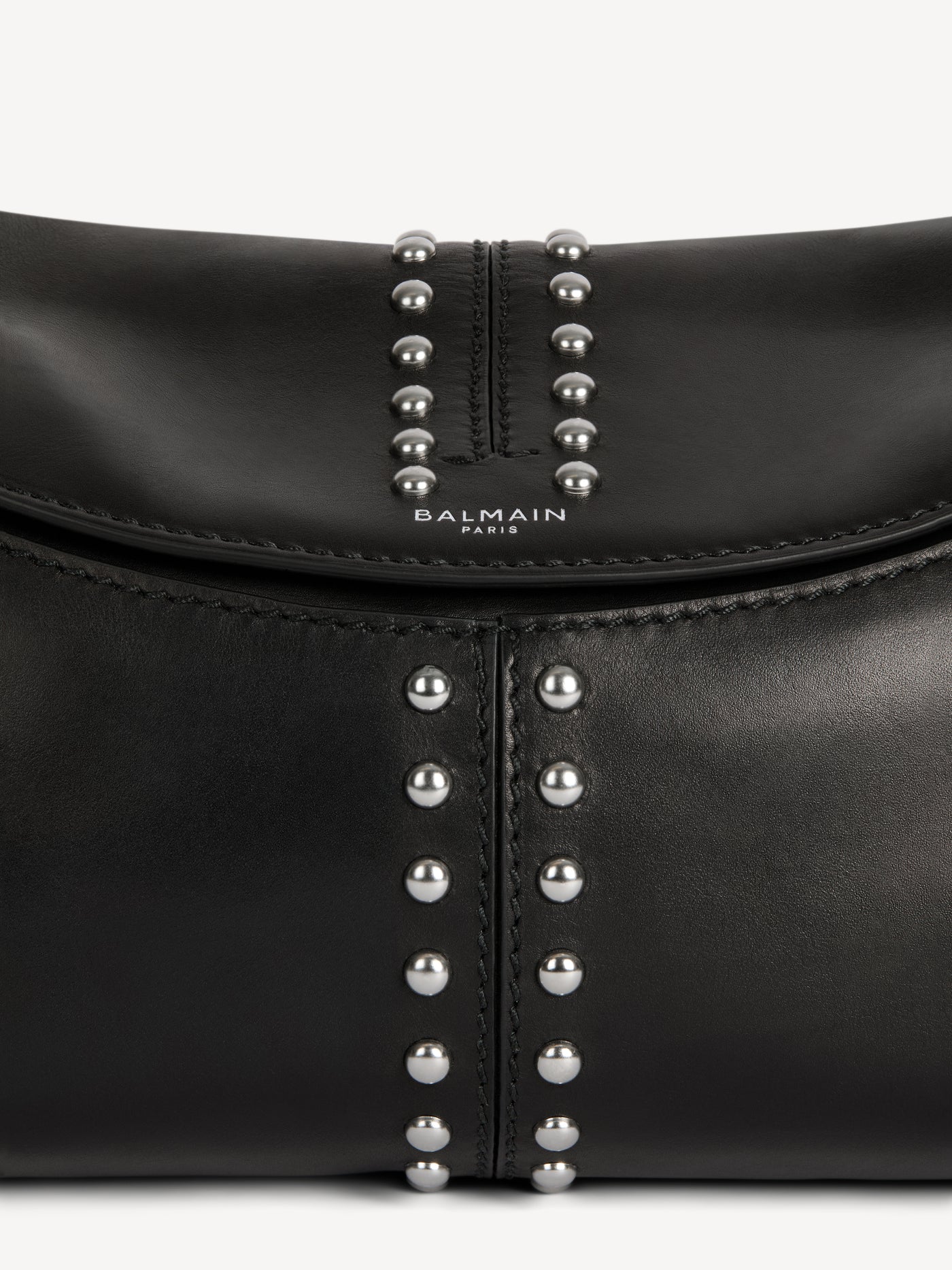 64-83 medium bag in studded smooth leather