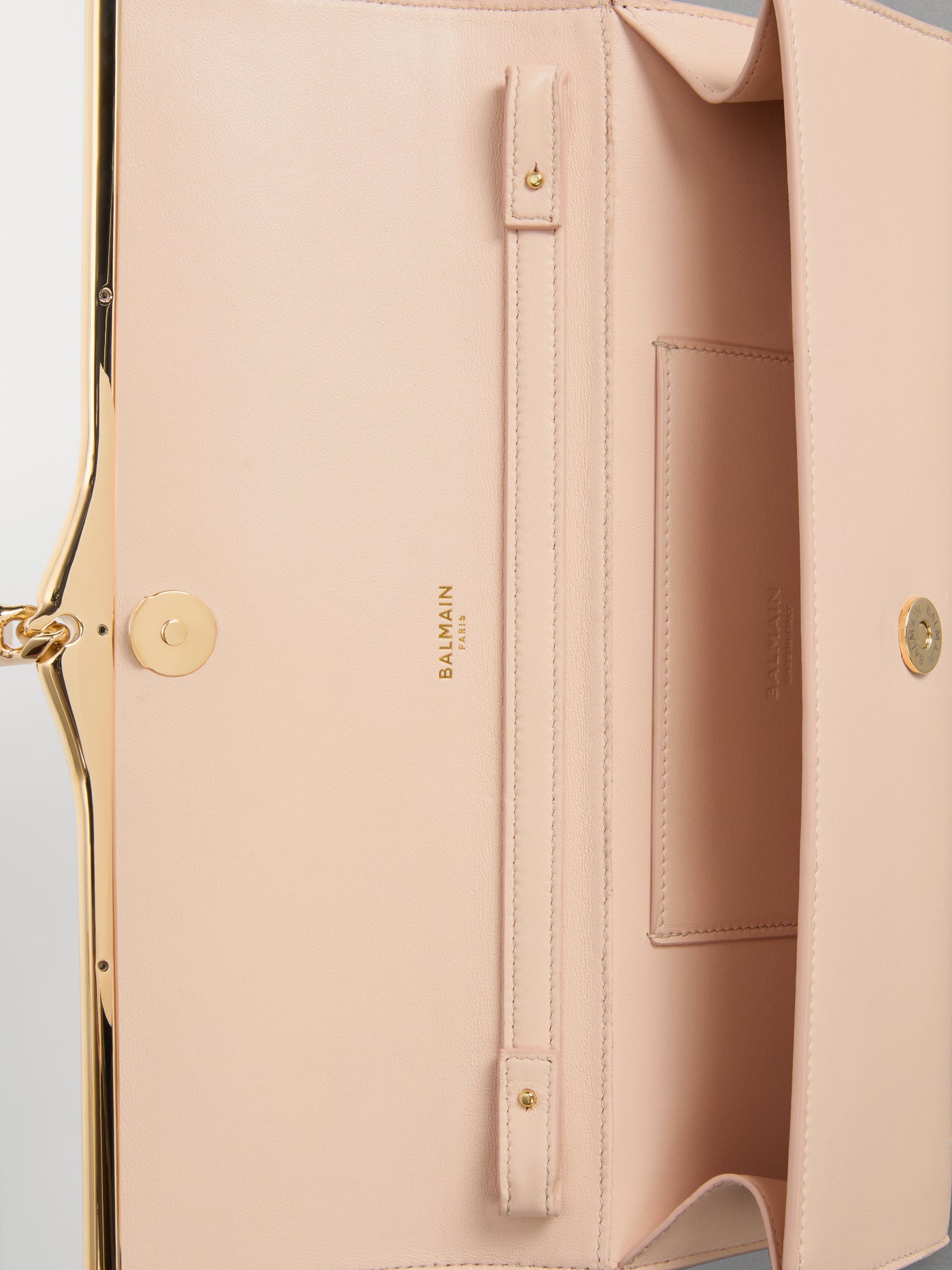 Ophir Chain Pouch in pelle liscia