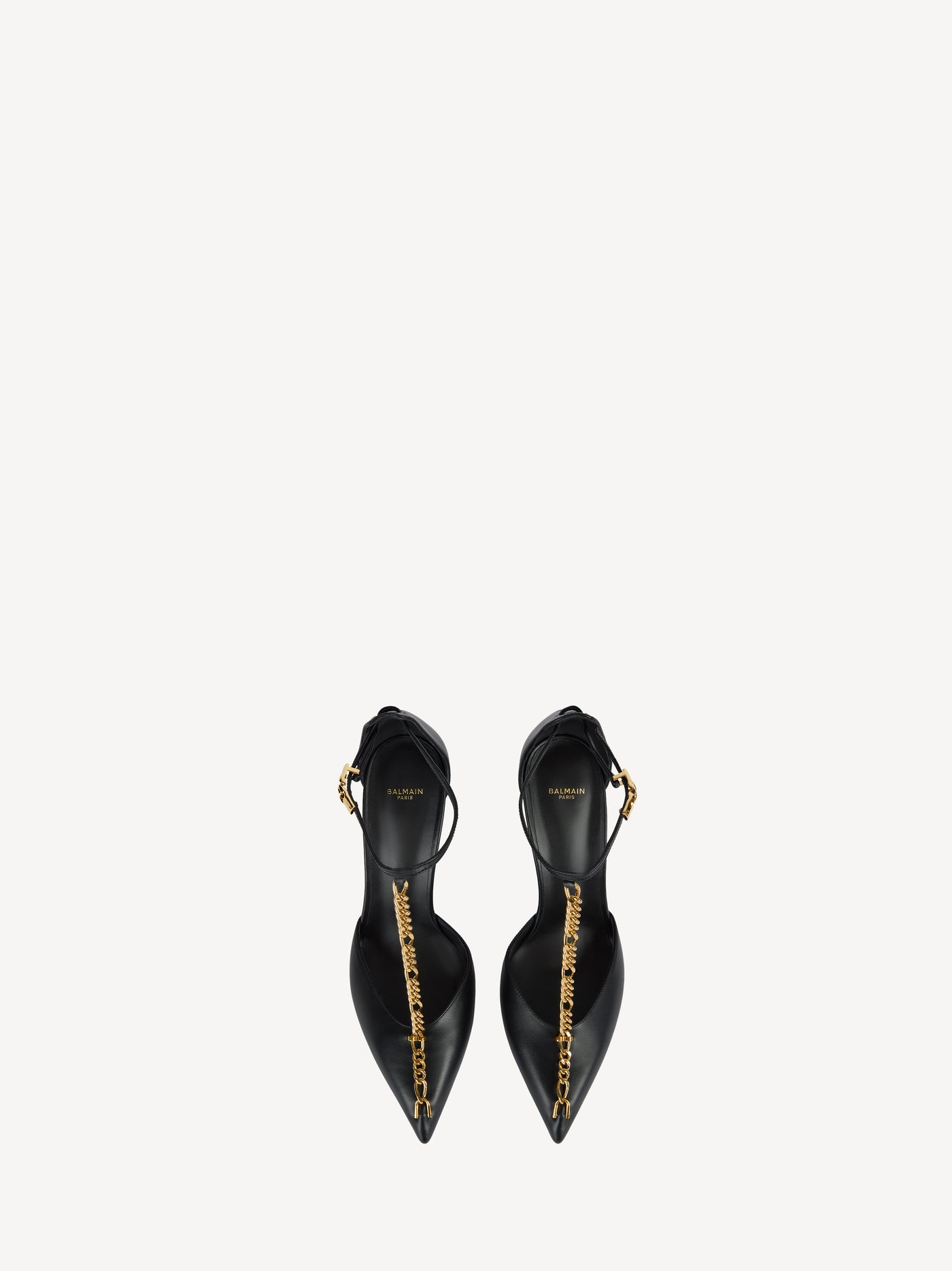 Smooth leather pumps with chain