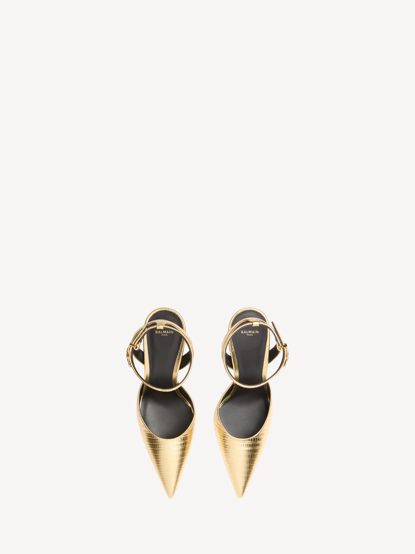 Zapatos de tacón con tiras de piel repujada metalizada