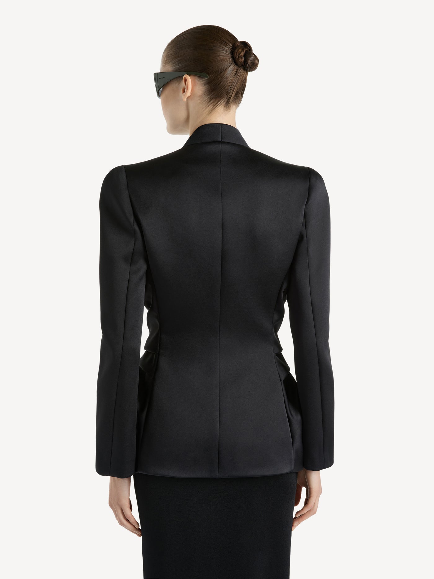 Gebundene Jacke aus Satin-Crêpe