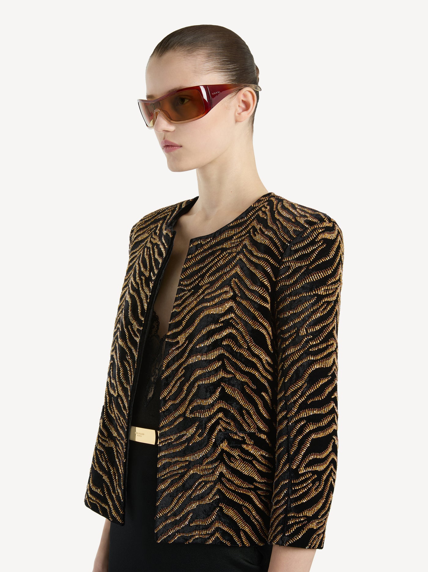 Chaqueta de terciopelo con bordado de tigre