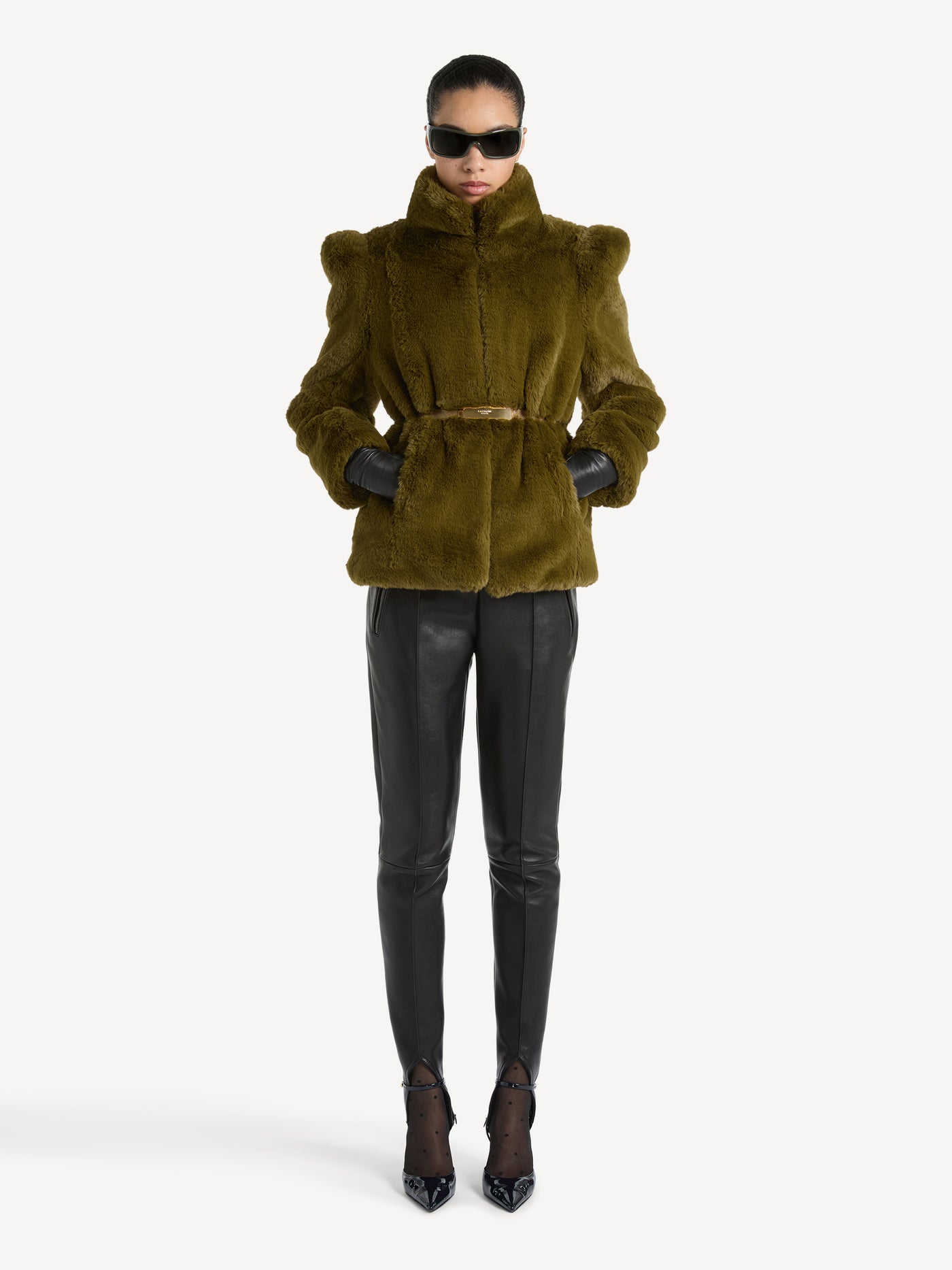Cappotto corto in pelliccia sintetica
