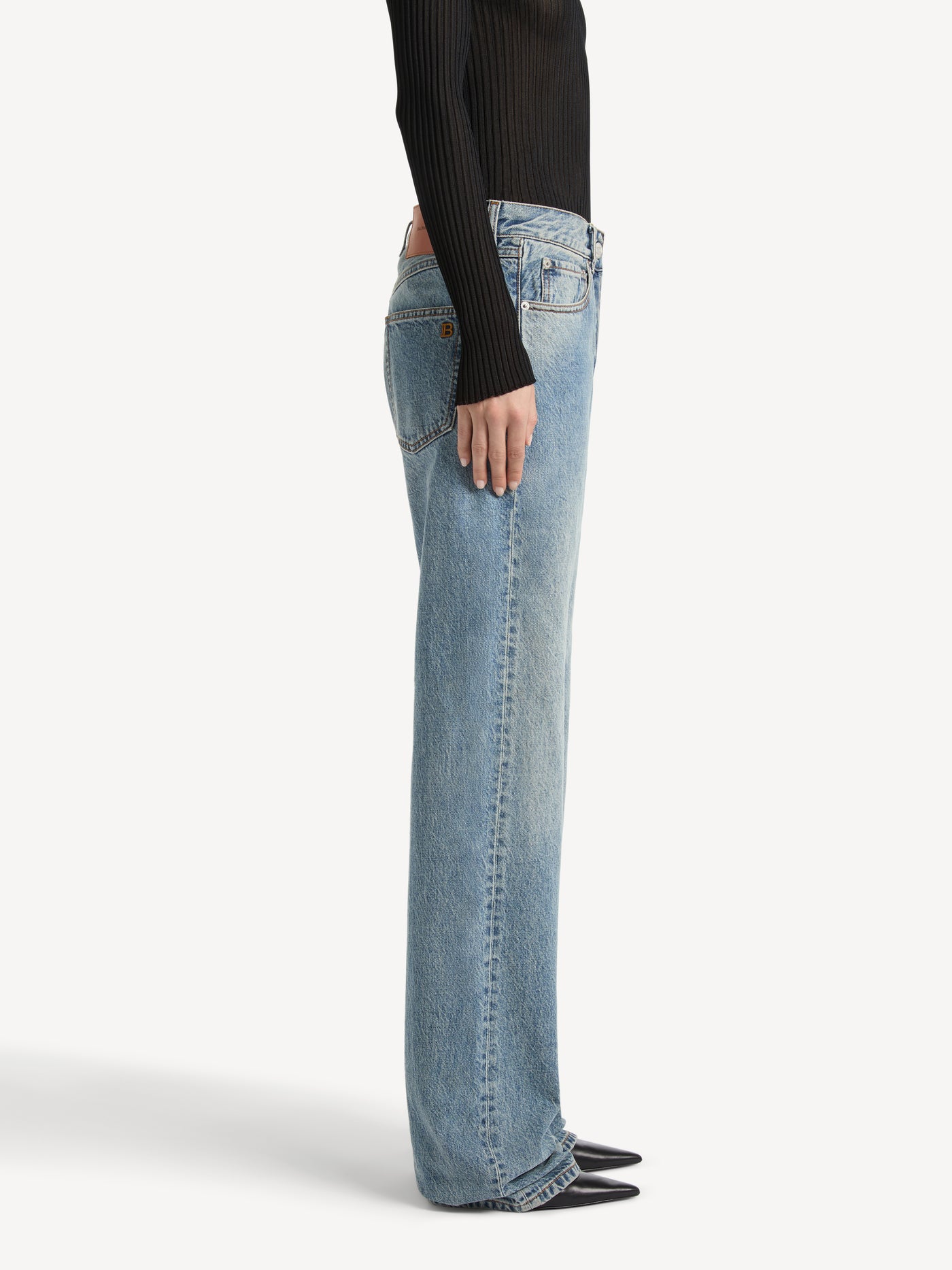 Jean droit en denim délavé