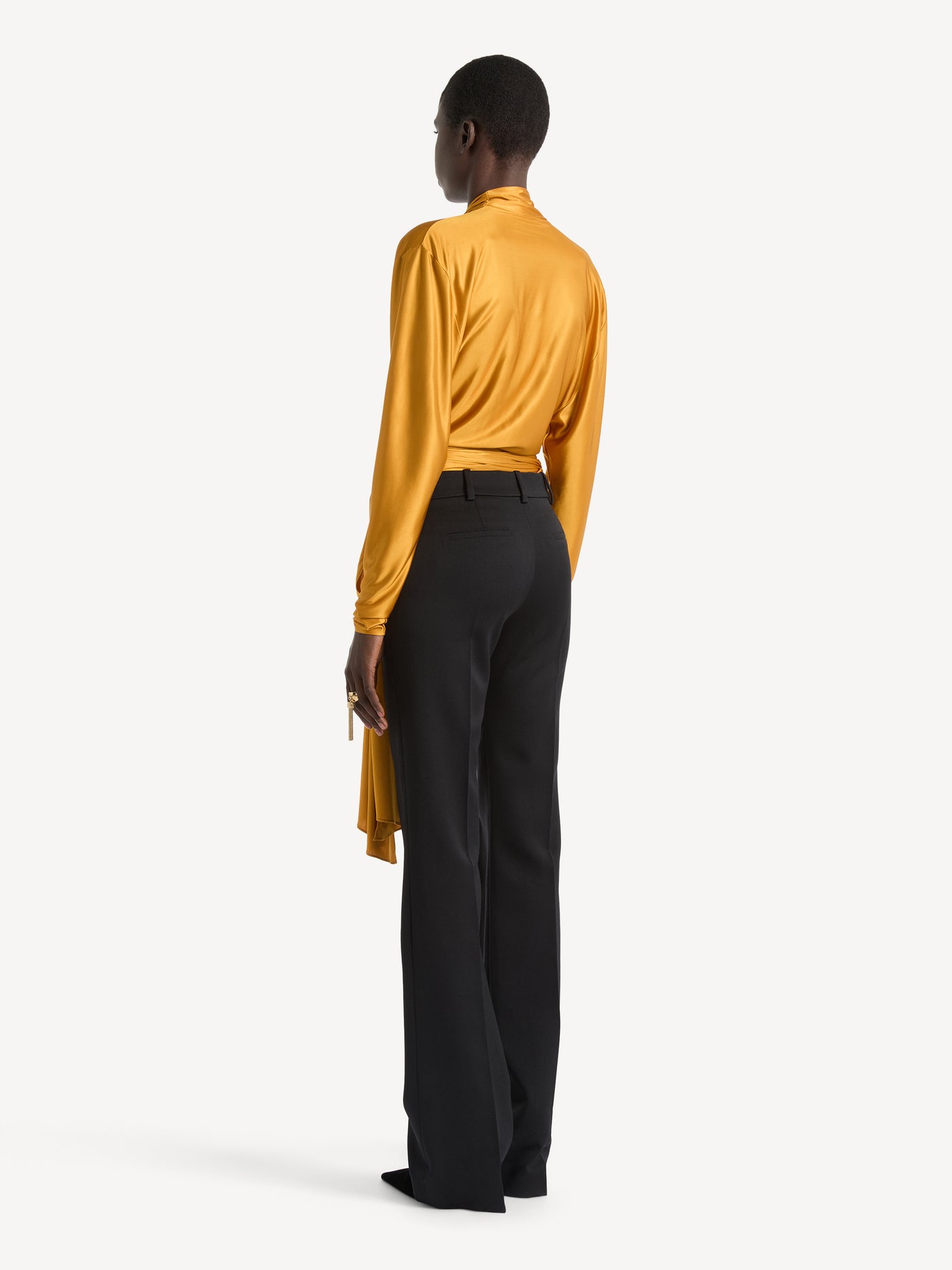 Pantalon taille basse en satin de laine