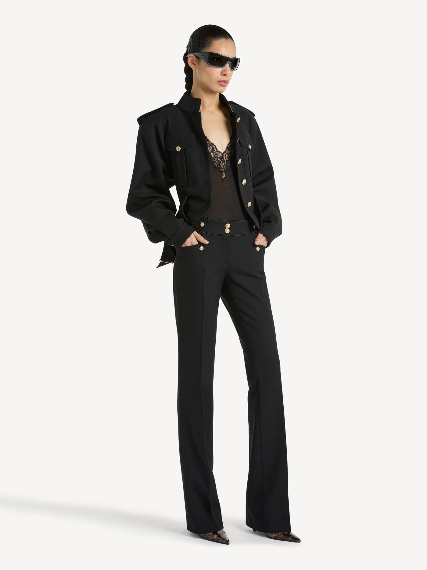 Pantalones de gabardina de lana con pliegues