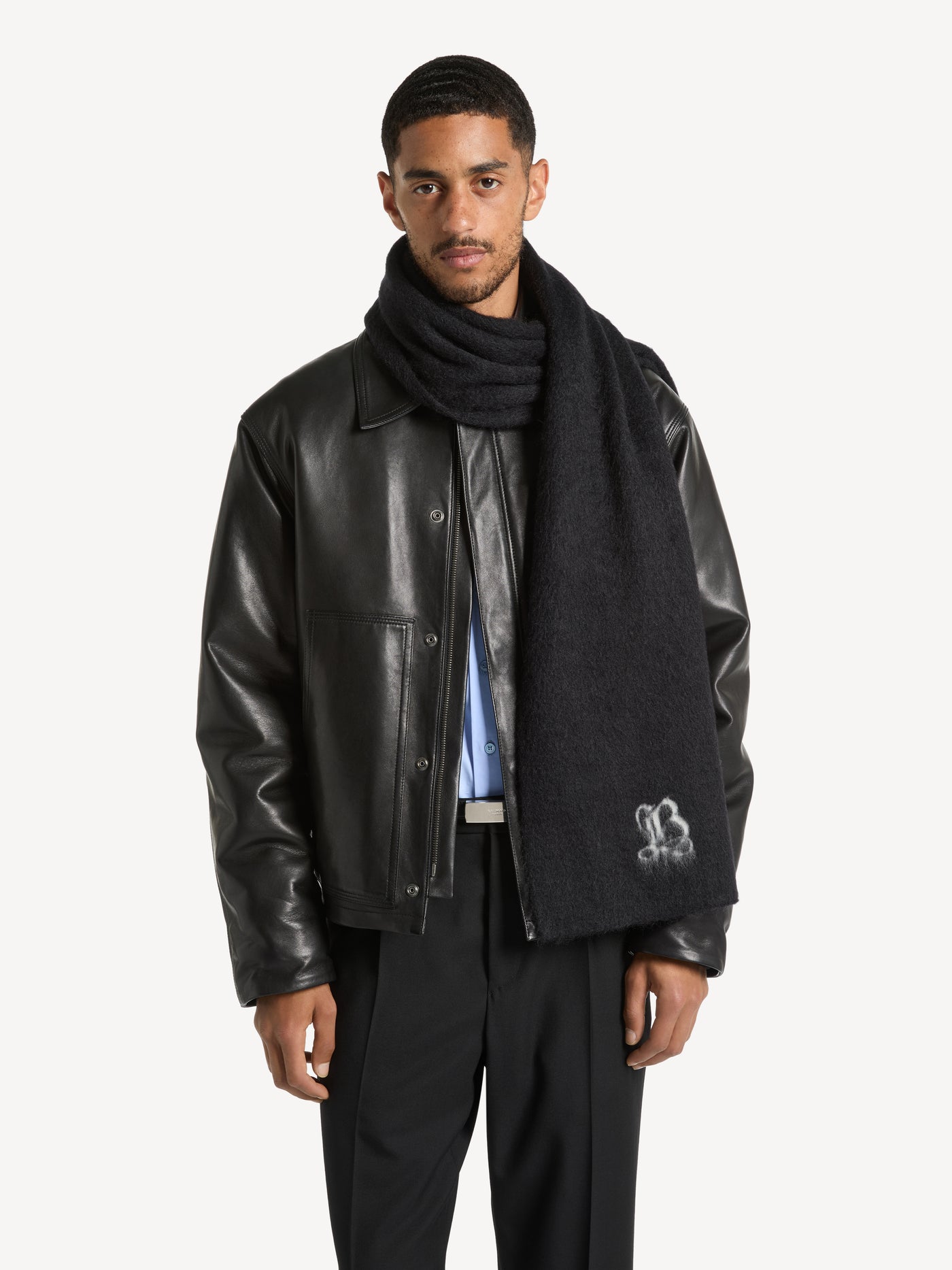 Balmain B Schal aus gebürsteter Mohairwolle